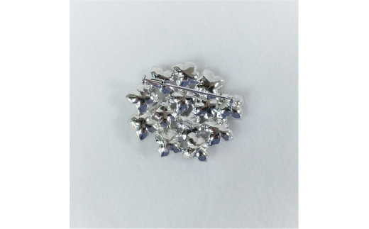 200-17伊勢志摩あこや本真珠ブローチ・あじさい(B02)