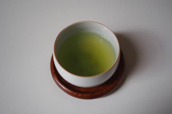 宇治茶　手摘み玉露飲み比べセット 50g×2袋　〈お茶 茶 玉露 緑茶 茶葉 手摘み 飲料 飲み比べ 日本茶 コク 旨味 新鮮 茶葉 伝統製法 まろやか 加工食品〉 飲み物 