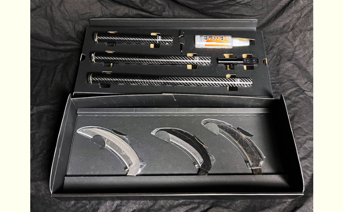 KUSAKARIGAMA 3x3 雑貨 日用品 生活雑貨 ガーデニング 庭 雑草 除草 ブレード 3種 薄刃 柔らかい草 中厚刃 硬い草 鋸刃 稲刈り 草刈り 枝打ち アタッチメント 手入れ用油 