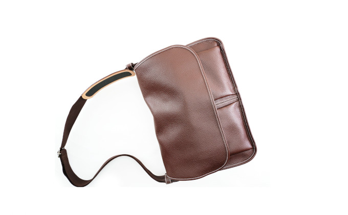 牛革 メッセンジャーバック大(ブラウン)