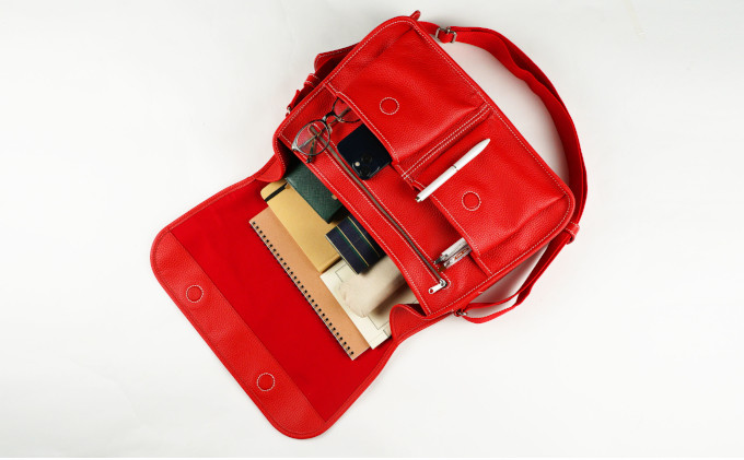 牛革 メッセンジャーバック大(赤)