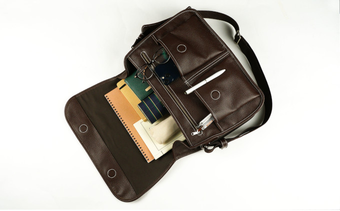 牛革 メッセンジャーバック大(ブラウン)