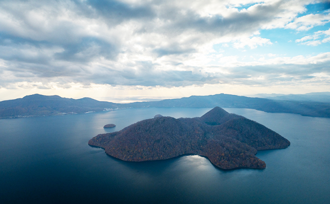 2026洞爺湖スカイクルージング約6分【洞爺湖中の島】1名様 体験チケット ヘリコプター 空中散歩 自然 満喫 遊覧飛行 思い出 景色 北海道の自然 
