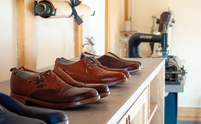 靴工房で体験する、イタリアンレザーを使ったバブーシュ作りの参加チケット 体験チケット 一日で完成 初心者 安心 