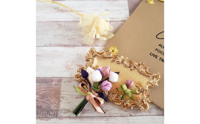 つまみ細工 ブーケブートニア ピアス アクセサリー 工芸品 お花 手作り 職人 手仕事 伝統工芸 和風 かわいい アシメトリー 大人可愛い アクセ 受注生産 つまみ細工工房ちより。 送料無料 岐阜県 安八町