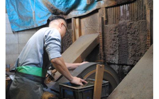 三徳包丁１８０ミリ銀３鋼　三徳 包丁 日本製 ステンレス 刃渡り18cm 料理 高級 本格的 万能包丁 ふるさとのうぜい 故郷納税 返礼品 高知県 土佐市