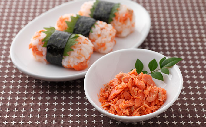 鮭フレーク 無添加 無着色 紅鮭 焼ほぐし身 80g×12瓶 (合計960g)  鮭 ほぐし 鮭フレーク 鮭ほぐし ふりかけ ご飯のお供 おにぎり お茶漬け サーモン 魚介類 加工食品 