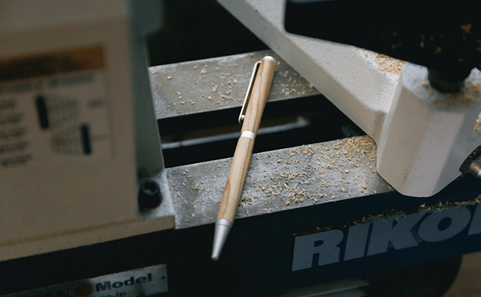 瀬戸内市内のオリーブの木を使用した世界でたったひとつのボールペン 文房具 筆記具 普段使い 筆記用具 会社用 自宅用 ビジネス 小物 