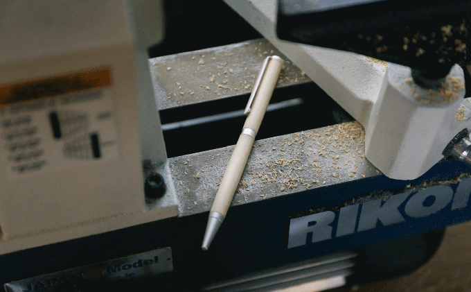 岡山県産のひのきを使用した世界でたったひとつのボールペン 文房具 筆記具 普段使い 筆記用具 会社用 自宅用 ビジネス 小物 