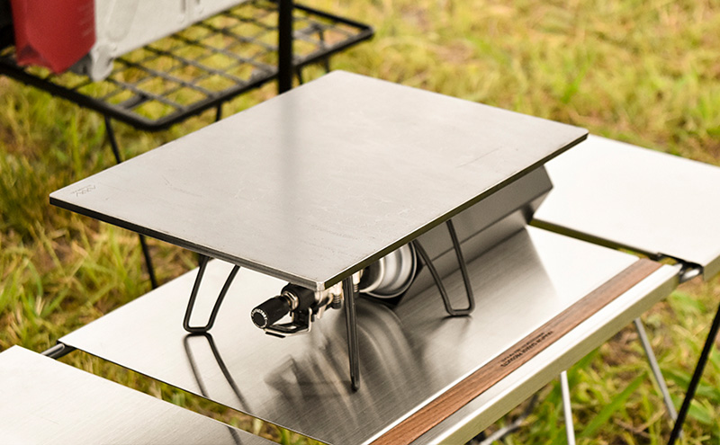  鉄板 Sサイズ＆帆布ケース[ アウトドア キャンプ バーベキュー BBQ ] 雑貨 アウトドア用品 キャンプ用品 調理器具 蓄熱 保温性 鉄の純度が高い 遠赤外線効果 ソロキャン 調理用グッズ 