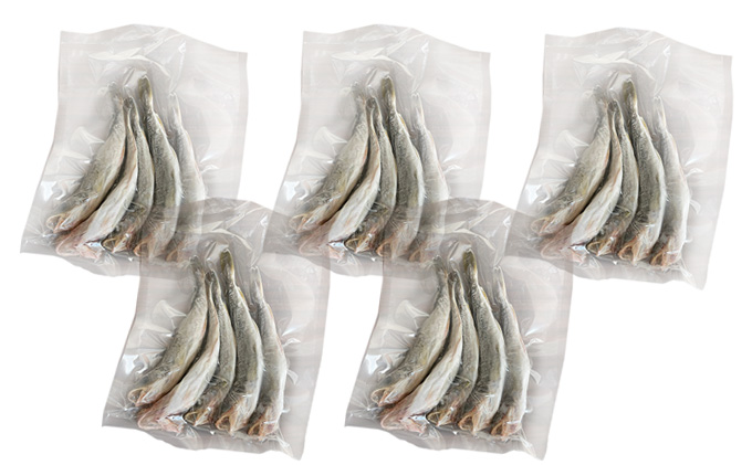 北海道 厚岸産 丸干しコマイ 190g×5パック ソウルフード 魚貝類 干物 焼魚 おつまみ 冷凍 厚岸湖 天日干し 焼くだけ おかず 