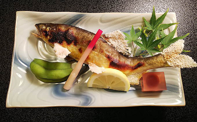 季節を味わう会席「ふるさと桜コース」2名様食事券　池田温泉券付 