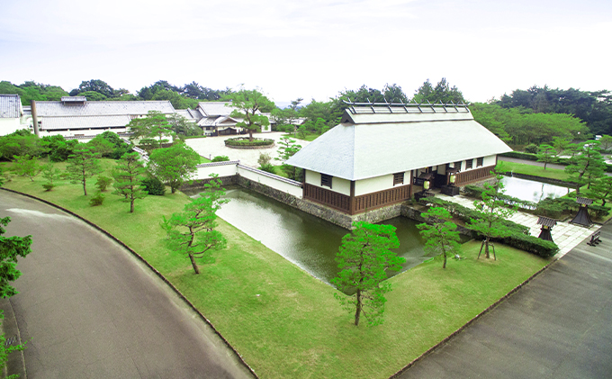 【静岡県袋井市】葛城 北の丸 ペア宿泊券(1泊2食 奏コース)家族旅行 人気 厳選  料理 グルメ 家族 夫婦 静岡 旅行 袋井市 チケット 葛城北の丸 2人 1泊
