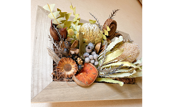 ドライフラワーウッドフレームL インテリア 雑貨 お花 ワイルドフラワー 立体的 ダイナミック 天然木フレーム アンテーク 玄関 リビング 壁掛け 