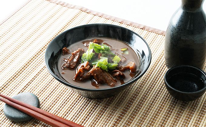千代保稲荷神社参道 大黒屋 手作りどてめしの具（180g×10食分） 惣菜 冷凍 国産豚ホルモン ご飯のお供 ご飯にかけるだけ 簡単 便利 ビールのおつまみ お酒のおつまみ つまみ お酒のあて 