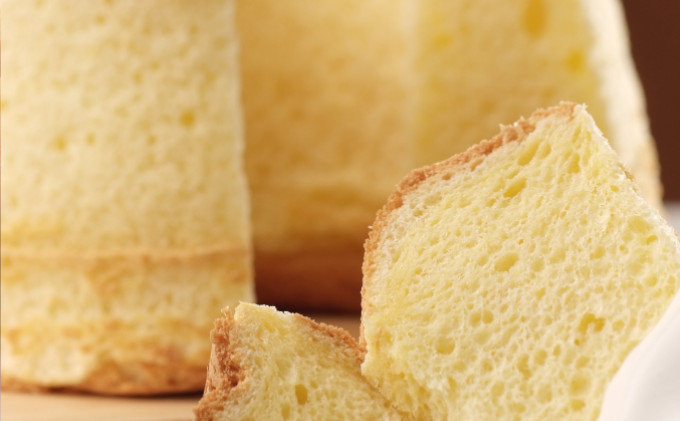 菓子工房フラノデリス【デリスプリン＆ふらのミルクシフォン】(お菓子 スイーツ デザート お祝い おやつ 贈り物 ギフト 甘い 手作り 北海道 送料無料 道産 富良野 ふらの 人気)