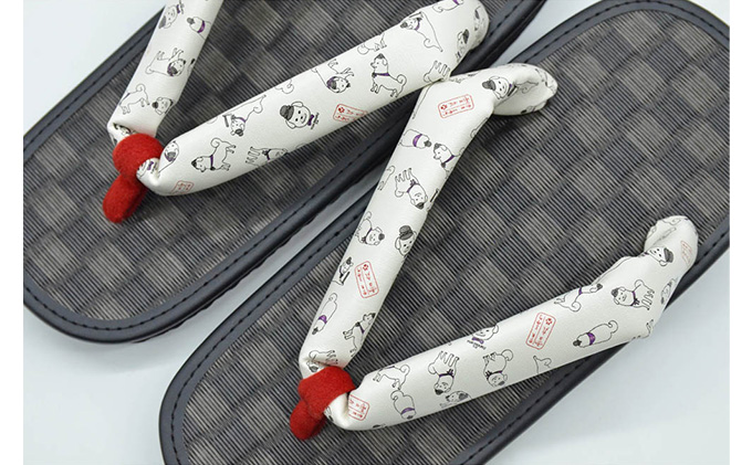 信貴×雪丸 ゆきまる雪駄 屋内屋外兼用 BW（前坪：赤） 履物 和 和テイスト お祭り お祭り衣装 小物 屋内外兼用 室内で履ける 太めの鼻緒 伝統的履物 手作業 日本の伝統 柄入り鼻緒 