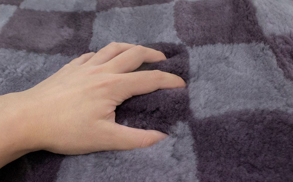 奈良 (株)マスダ製 ムートン座布団 2枚組 チェック柄 ネイビー 40cm