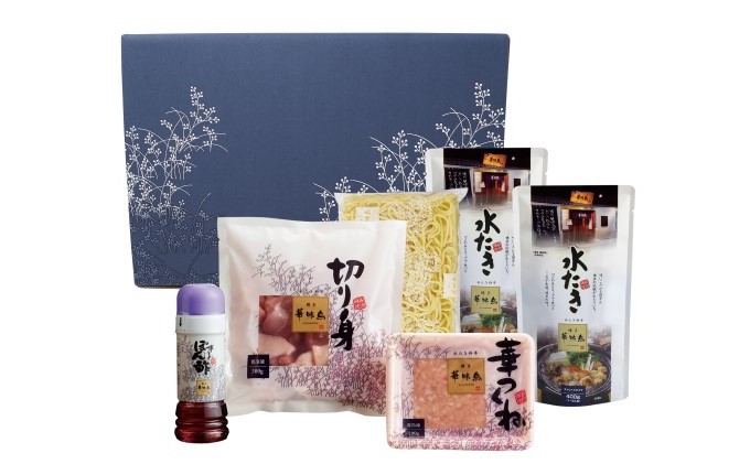 水炊き 鍋 福岡 華味鳥 水炊きセットN 2～3人前 鍋物 鍋料理 夕飯 晩御飯 食品 食べ物 グルメ 集まり ブランド鶏 ちゃんぽん麺付き 濃厚スープ 