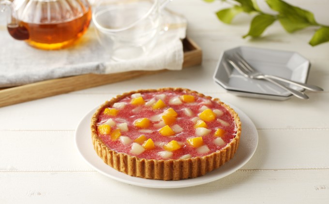 ケーキ あまおう苺のタルトケーキ 6号 約18cm 4～6人分 お菓子 焼菓子 洋菓子 いちごタルト 彩り鮮やか 記念日 お祝い 誕生日 イベント ホールケーキ フルーツタルト フルーツケーキ 