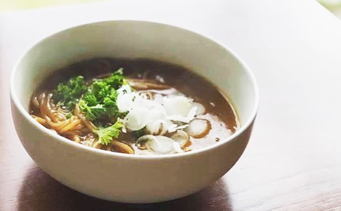 グルテンフリー 無農薬自然栽培米使用 玄米麺 12個セット 麺類 ライスヌードル 小麦不使用 コシが強い モチモチ 中細麺 ほぐれやすい 添加物不使用 米粉麺 