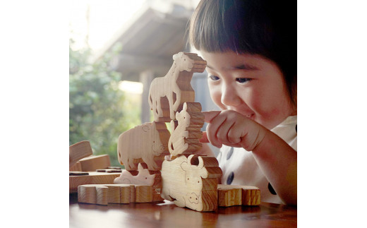 YKS035　山のくじら舎 十二支パズル 木製 知育玩具 おもちゃ パズル 男の子 女の子 かわいい おしゃれ ギフト 包装 ラッピング プレゼント 贈り物 贈答 出産祝い 誕生日祝い のし 熨斗対応 高知県産