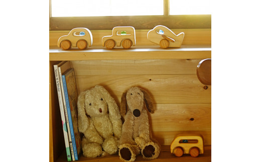 YKS027　山のくじら舎 ブーブー＆ひこうき まる 木製 玩具 赤ちゃん ベビー 幼児 乗り物 車 ギフト 包装 ラッピング プレゼント 贈り物 贈答 出産祝い 誕生日祝い のし 熨斗対応 高知県産