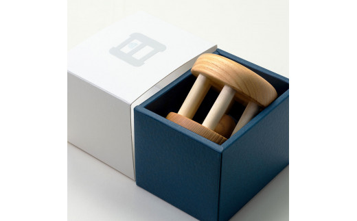 YKS011　山のくじら舎 コロコロ 木製 巾着付き かわいい 赤ちゃん ベビー 幼児 0歳から 玩具 おもちゃ ギフト 包装 ラッピング プレゼント 贈り物 贈答 出産祝い 誕生日祝い のし 熨斗対応 高知県産