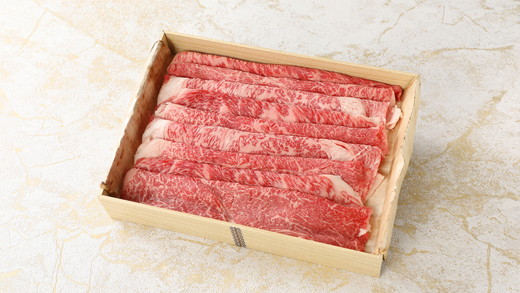 【カネ吉山本】近江牛すきやき用[上]　【500ｇ】【Y081W1】