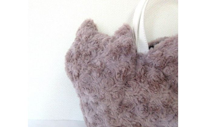 オリジナルネコ型トートバッグ　ローズファー グレー猫 ファッション かばん ふわふわ 手触り エコファー 珍しい 柔らかい おすすめ 