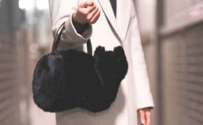 オリジナルネコ型トートバッグ　ローズファー グレー猫 ファッション かばん ふわふわ 手触り エコファー 珍しい 柔らかい おすすめ 