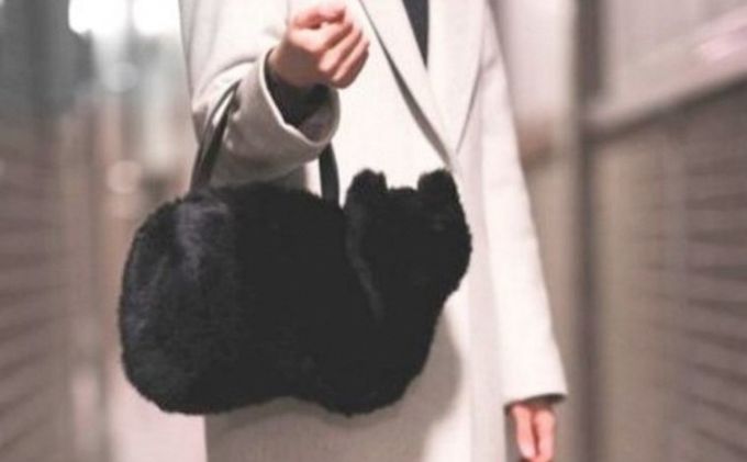 ネコ型帆布トートバッグ　黒猫 ファッション かばん 国産 生地 厚手 ポケット 