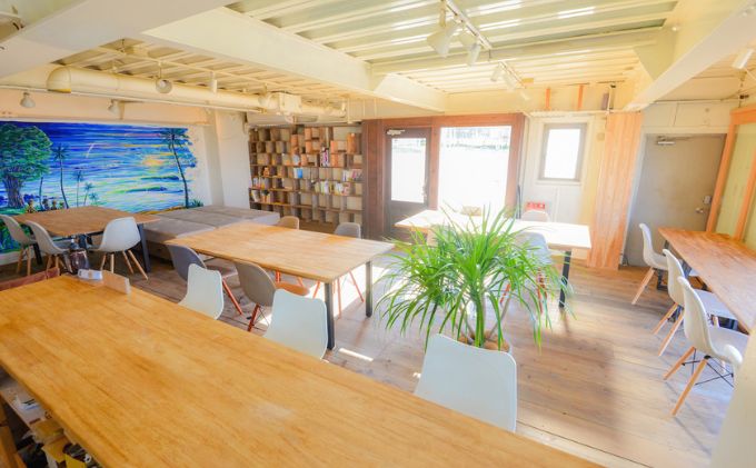 コワーキング1日利用5回券【海辺のコワーキング＆ライブラリー｜Cの辺り】 チケット コワーキングスペース 快適 仕事スペース 作業スペース Wi-Fi完備 電源完備 個室ブース ドロップイン形式 海が見える リモートワーク 