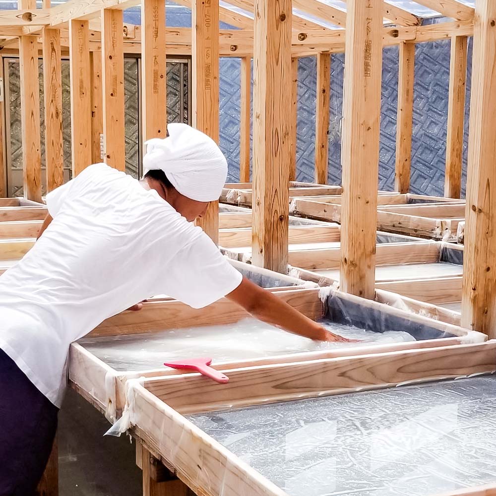 高知県田野町のふるさと納税 【四国一小さなまちのお塩】 塩職人 田野屋青蜂　完全天日塩中粒セット