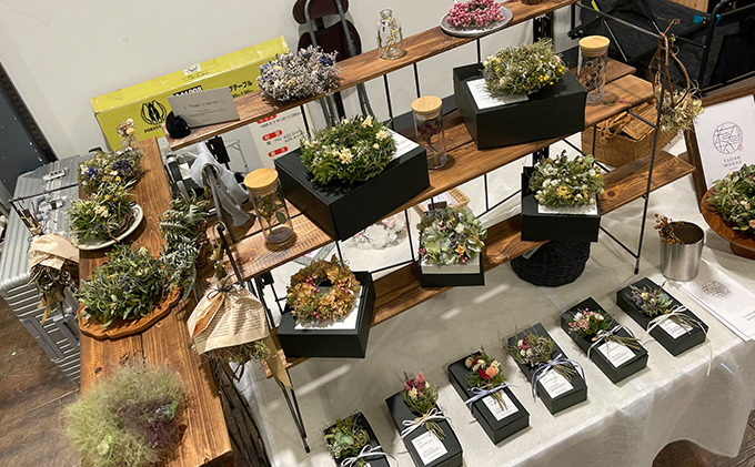 ミニブーケボックス 3個セット インテリア 雑貨 壁掛け 置物 植物 お花 手のひらサイズ 可愛い おしゃれ プチギフト 小さいブーケ 玄関 リビング 部屋 飾り 