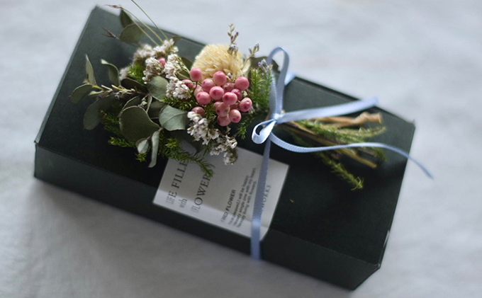 ミニブーケボックス 3個セット インテリア 雑貨 壁掛け 置物 植物 お花 手のひらサイズ 可愛い おしゃれ プチギフト 小さいブーケ 玄関 リビング 部屋 飾り 