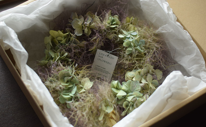 こだわりを紡いだドライフラワー リース（大） インテリア 雑貨 壁掛け 植物 お花 おしゃれ 玄関 リビング ドア 店舗 お店 飾り お花のリース 