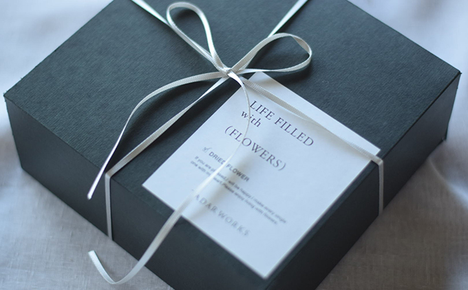 こだわりを紡いだドライフラワー リース（小） インテリア 雑貨 壁掛け 植物 お花 おしゃれ 玄関 リビング ドア 店舗 お店 飾り お花のリース 