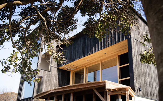 宿泊券 船で5分の 離島 1日1組 限定 の 貸し切り 別荘 Tohito 30,000円分 (クーポンコード データ送付) 