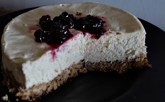 長野県産米粉と豆乳のレアチーズケーキ お菓子 スイーツ 洋菓子 おやつ 食後 デザート ホールケーキ あっさり ほどよい酸味 ヘルシー ヘルシースイーツ 