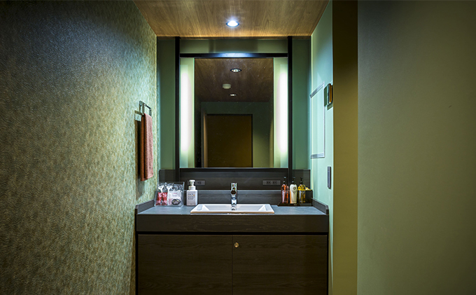 渋温泉ならではの源泉かけ流し温泉も一緒に！温泉付貸切サウナ100分利用券（1～4名） 完全個室 ロウリュサウナ 水風呂 ととのい椅子 手ぶら アメニティ充実 外気浴 