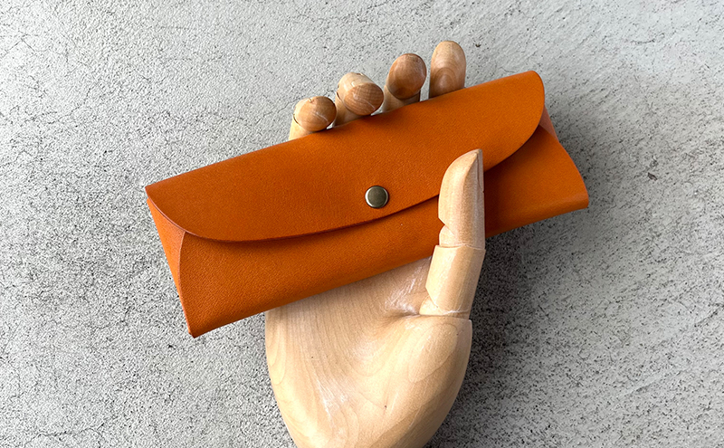 本革 ノンステッチのペンケース 栃木レザー ファッション小物 革