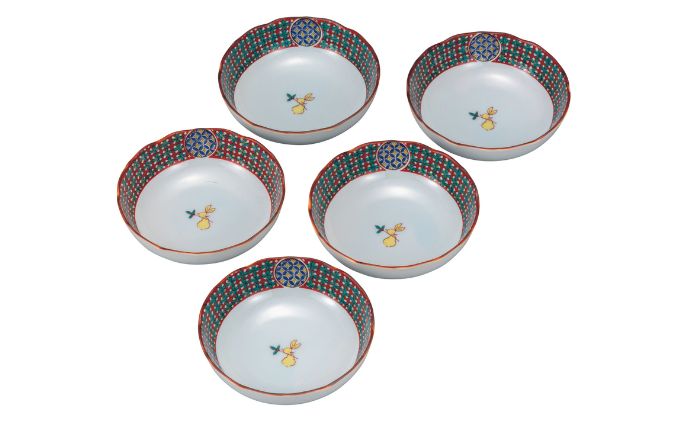 九谷焼　4号小鉢揃 うさぎ　a01 食器 キッチン雑貨 キッチンアイテム 雑貨 小物 お皿 小皿 食卓 テーブルコーディネート 