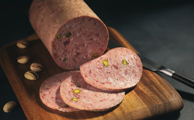 国宝・十勝ロイヤルマンガリッツァ豚 シャルキュトリセット 肉の加工品 リエット ウィンナー ソーセージ パテ モルタデッラ ロースハム 贈り物 ギフト 丸勝十勝ヒルズ