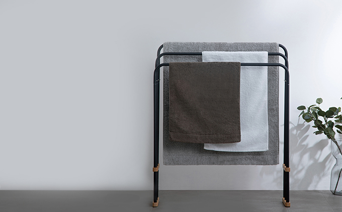 バスタオルハンガー 折りたたみ FBH-700 ダークグレー タオル バスタオル フェイスタオル ハンガー タオル掛け タオル干し 部屋干し 物干し 折り畳み 組立簡単 アイリスオーヤマ 雑貨 洗濯用品 