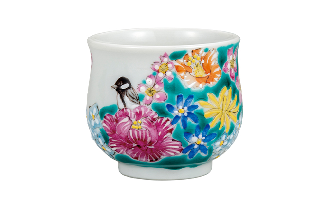 九谷焼　 ぐい呑　小鳥花詰　新川敦子作　a04 