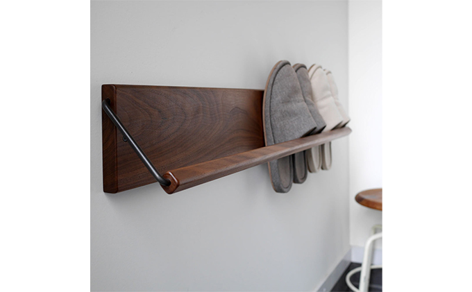 Sneaker wall スニーカーウォール  SW-900WN ウォールナット（おおよそ4足収納 ウォルナット無垢材 壁掛け 木製 シューズラック スリッパラック）【配達不可：沖縄・離島】 雑貨 日用品 家具 