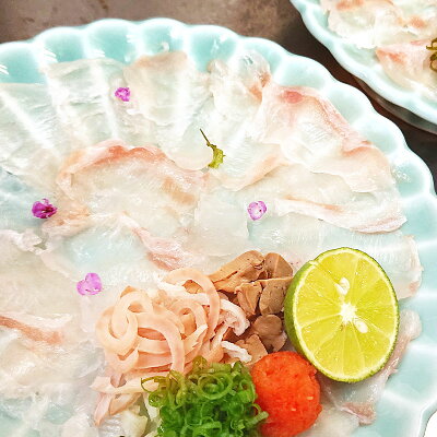 Z6121_創業86年 昭和初期の料理旅館 お食事券 2名様 「くえ プラン 」ランチ 又は ディナー ペアチケット