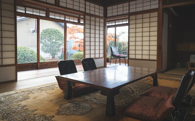 Z6128_創業86年 昭和初期の料理旅館 ペア 宿泊券 1泊朝食付き 2名様