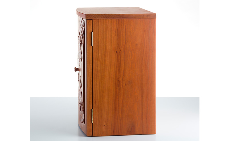 長野県軽井沢町のふるさと納税 軽井沢彫り　大坂屋家具店　彩色仏壇 工芸品 民芸品 伝統技術 仏具 鮮やかな彩色 お仏壇 桜の彫刻 優しい印象 軽井沢彫